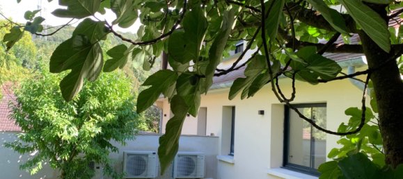 3 bedrooms House in Bievres, France No. 333656 10