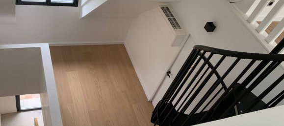 3 bedrooms House in Bievres, France No. 333656 40