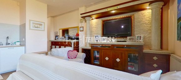 Studio in Saludecio, Italy, Nr. 209056 10