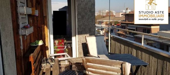 4-salle Penthouse à Busto Arsizio, Italy No. 94190 16