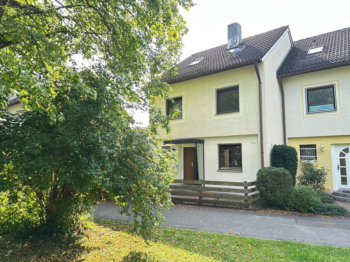 4 bedrooms Townhouse in Furstenfeldbruck, Germany No. 297875