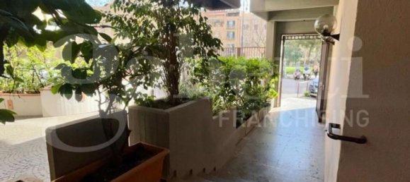 56m² Office in Palermo, Italy No. 120460 5