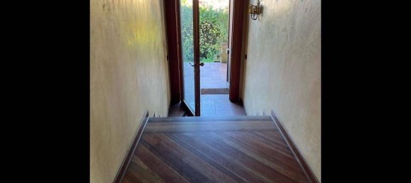 3 bedrooms Villa in Albignasego, Italy No. 321691 2