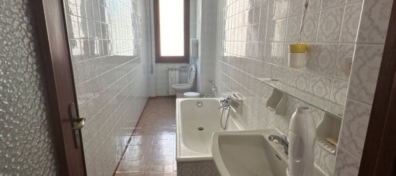 4-Zimmer Wohnung in Savona, Italy, Nr. 185382 9
