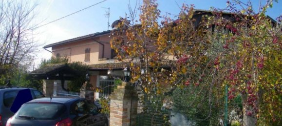 Apartamento de 7 divisões em Terre Roveresche, Italy N.º 100736 2