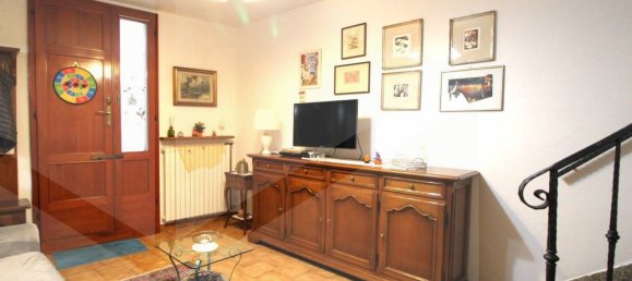 4-salle Maison à Montopoli in Val d'Arno, Italy No. 25026 3