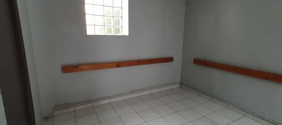 3 bedrooms House in Beuvry, France No. 161451 3