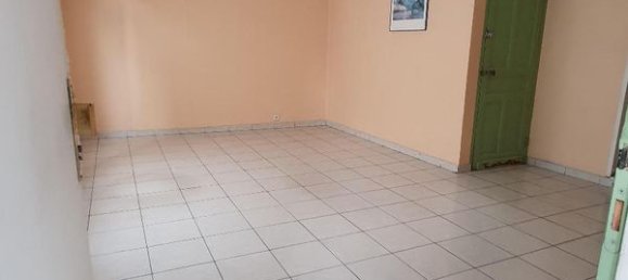 3 bedrooms House in Beuvry, France No. 161451 2