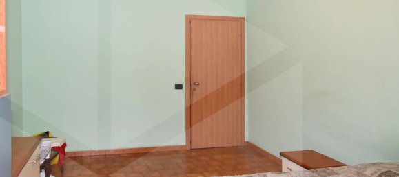 Квартира с 3 комнатами в Леньяно, Италия № 32806 16