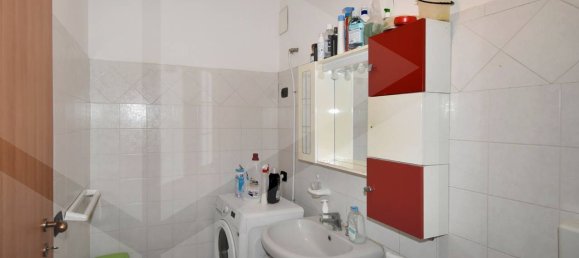 Квартира с 3 комнатами в Леньяно, Италия № 32806 7