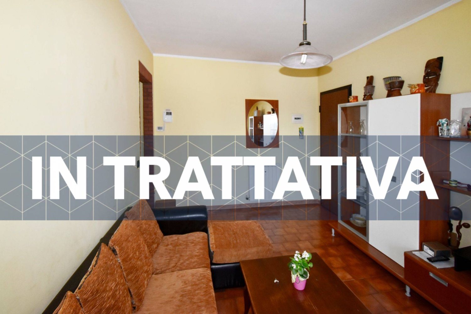 Квартира с 3 комнатами в Леньяно, Италия № 32806