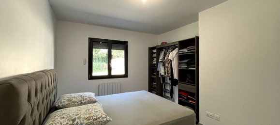 3 bedrooms House in Briennon, France No. 266502 5