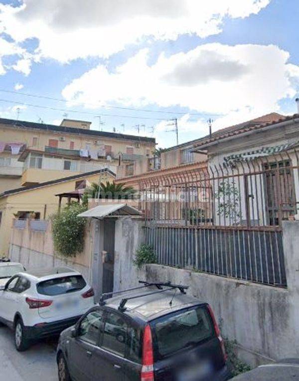 3 bedrooms Apartment in Messina, Italy No. 367721