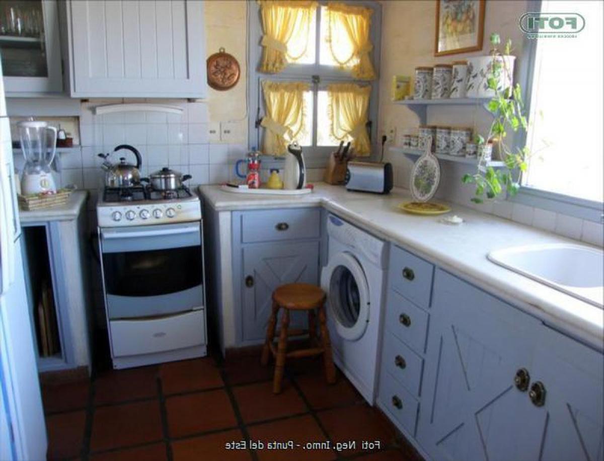 4 bedrooms House in Maldonado, Uruguay No. 12698