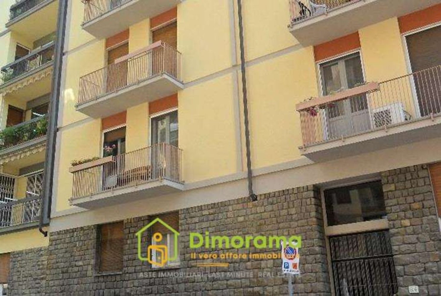 Apartamento de 5 dormitorios en Florence, Italy No. 393866