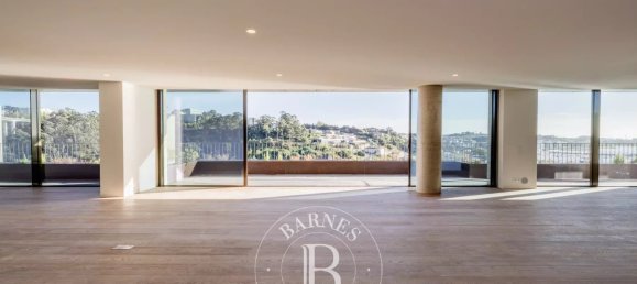 3 bedrooms Apartment in Porto, Portugal No. 107979 6