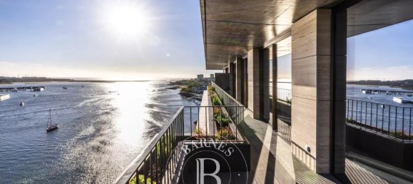 3 bedrooms Apartment in Porto, Portugal No. 107979 8