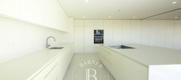 3 bedrooms Apartment in Porto, Portugal No. 107979 42