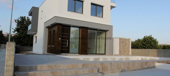 3 Schlafzimmer Villa in Mesogi, Cyprus, Nr. 1240 2