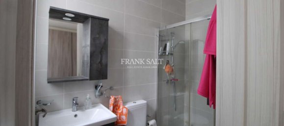 3 bedrooms Penthouse in Ghajnsielem, Malta No. 5986 11