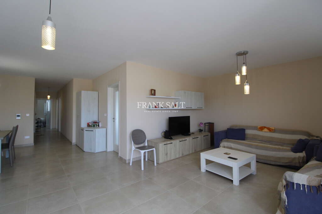3 bedrooms Penthouse in Ghajnsielem, Malta No. 5986