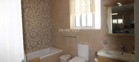 3 bedrooms Penthouse in Ghajnsielem, Malta No. 5986 10