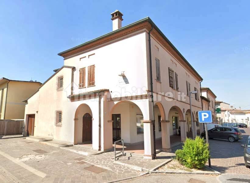 3 bedrooms Apartment in Curtatone, Italy No. 323478