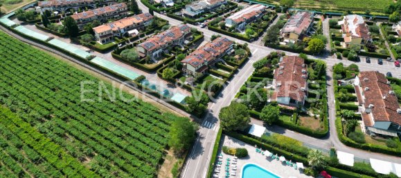 2 bedrooms Apartment in Lazise, Italy No. 102208 3