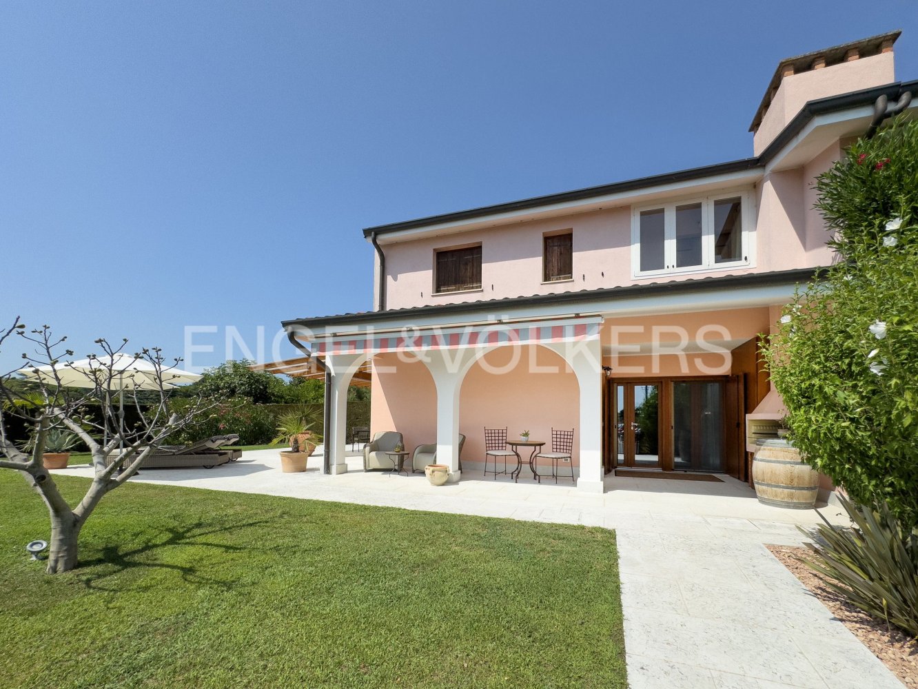2 bedrooms Apartment in Lazise, Italy No. 102208