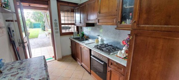 6غرفة فيلا في Fiumicino, Italy رقم 25771 10