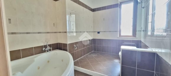 Gebäude in Catanzaro, Italy 600m², Nr. 188197 40