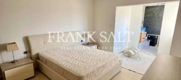 5 bedrooms Penthouse in Xghajra, Malta No. 1929 7