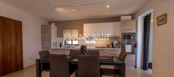 5 bedrooms Penthouse in Xghajra, Malta No. 1929 9