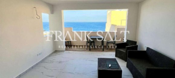 5 bedrooms Penthouse in Xghajra, Malta No. 1929 3