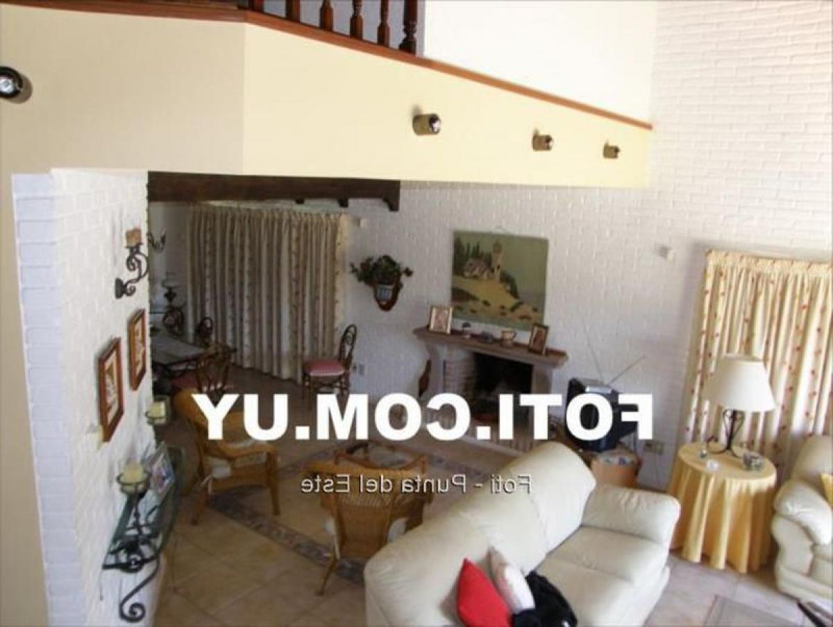 4 bedrooms House in Punta del Este, Uruguay No. 514