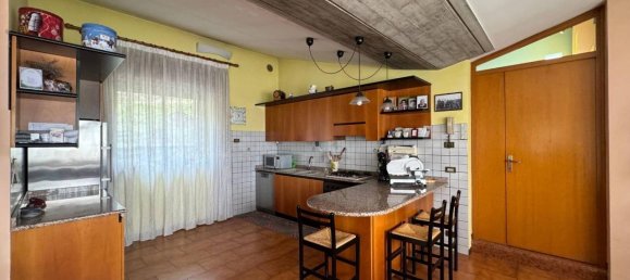 5 rooms Villa in Trissino, Italy No. 121465 8