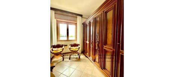 8 rooms Apartment in Lizzanello, Italy No. 168564 16