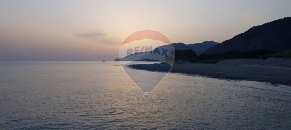 Apartamento de 2 habitaciónes en Piraino, Italy No. 144453 3