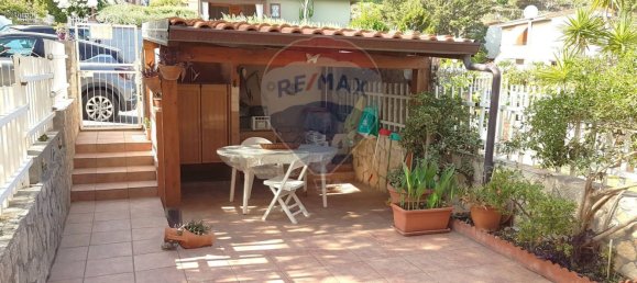 Apartamento de 2 habitaciónes en Piraino, Italy No. 144453 4