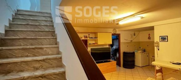2 Schlafzimmer Wohnung in Montevarchi, Italy, Nr. 373046 21