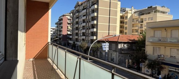 4 bedrooms Apartment in Pescara, Italy No. 313250 15