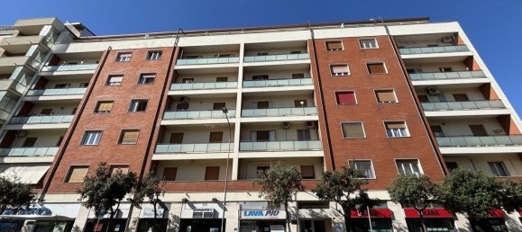 4 bedrooms Apartment in Pescara, Italy No. 313250 22