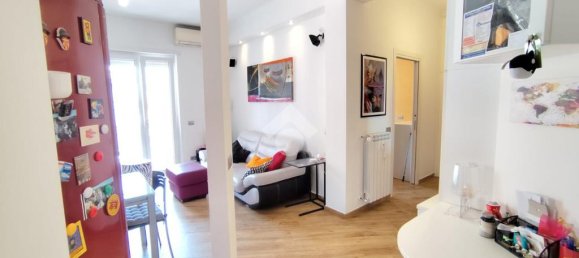 1 bedroom Apartment in Rome, Italy No. 282471 2