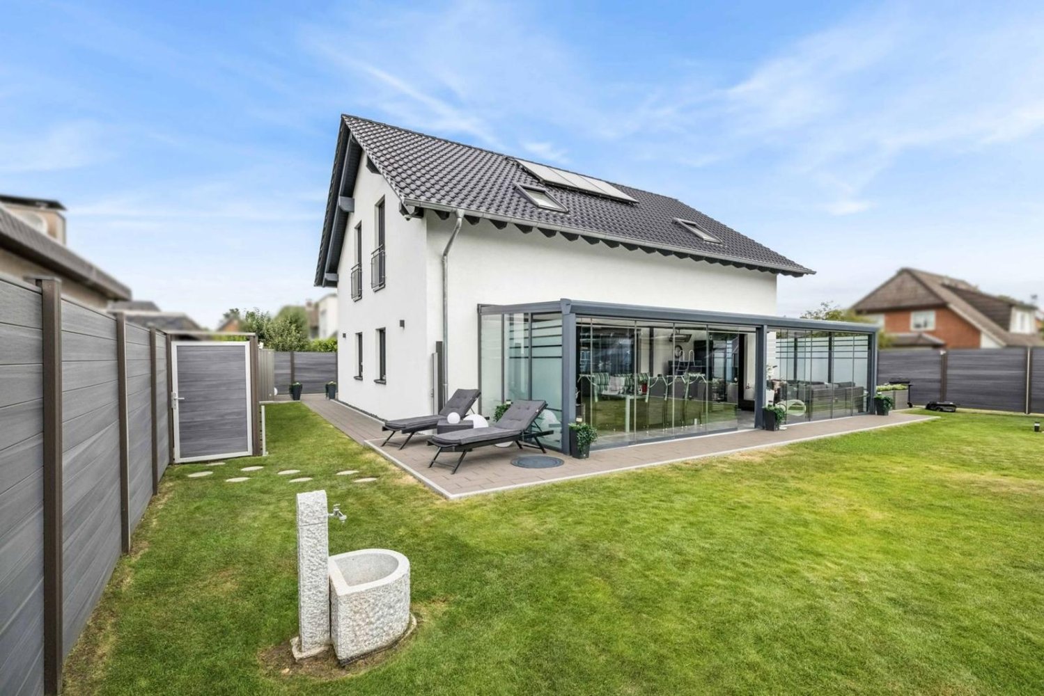 4 bedrooms House in Segeberg, Germany No. 352195