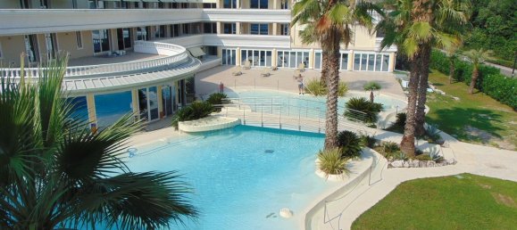 Apartamento T2 em Desenzano del Garda, Italy N.º 381908 7