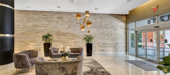 2 dormitorios propiedad comercial en venta en Miami, Miami-Dade, Florida, USA № 615258 7