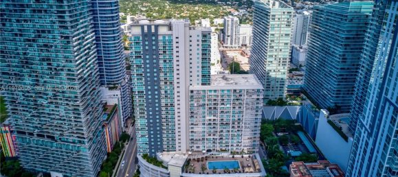 2 dormitorios propiedad comercial en venta en Miami, Miami-Dade, Florida, USA № 615258 25