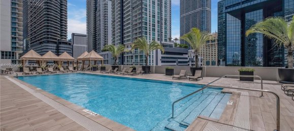 2 dormitorios propiedad comercial en venta en Miami, Miami-Dade, Florida, USA № 615258 4