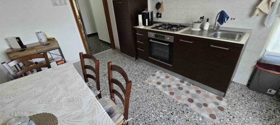 4 rooms Apartment in La Spezia, Italy No. 222880 8