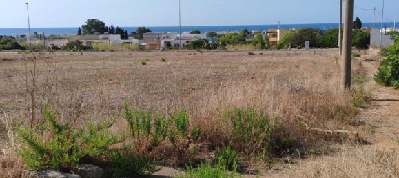 Terrain à Salve, Italy No. 376925 13